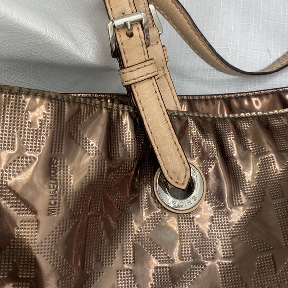 Michael Kors purse - Picture 4 of 4